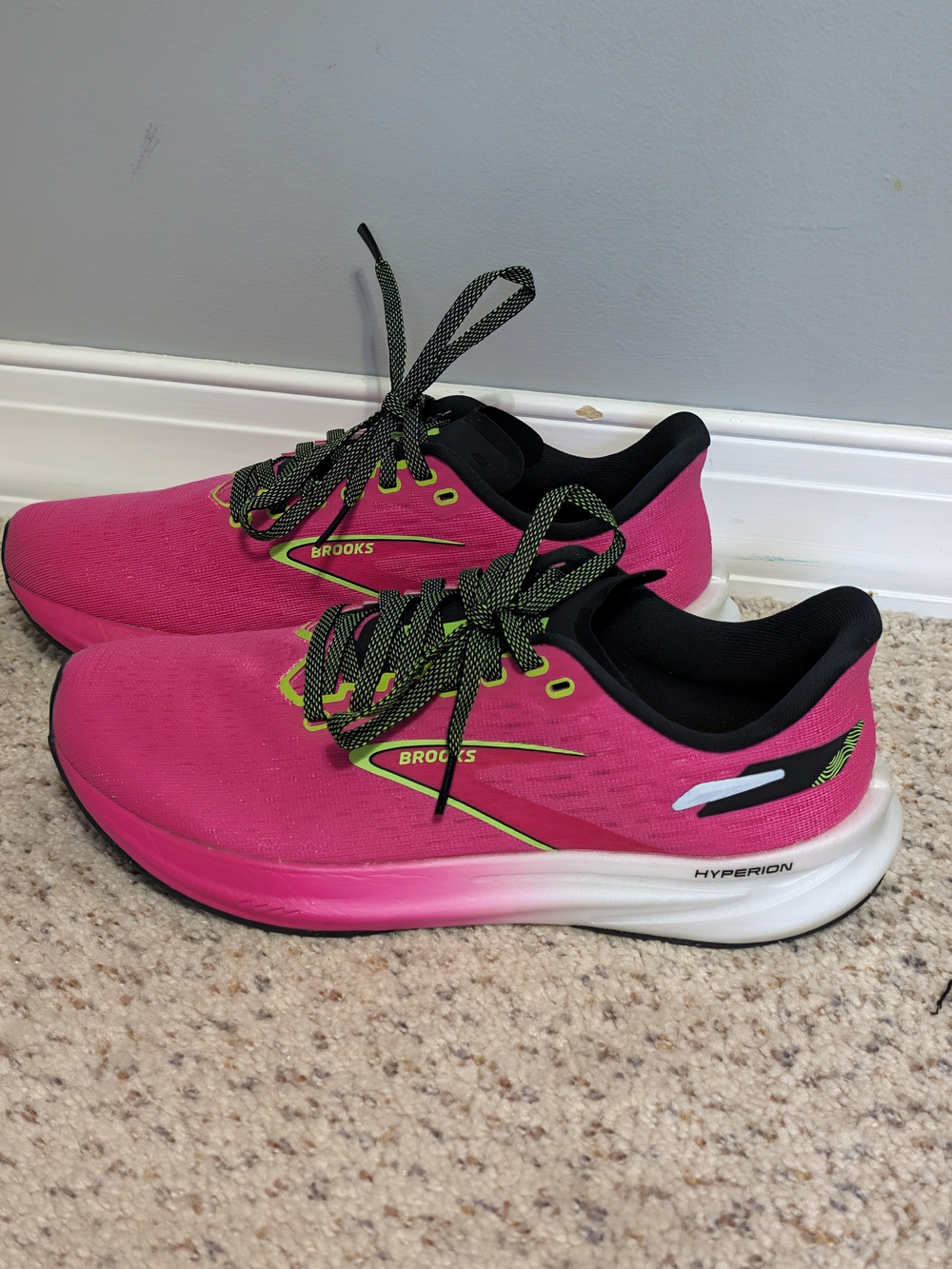 Brooks Z2403 Womens Pink Glo/Green/Black Hyperion Running Shoes Size 9